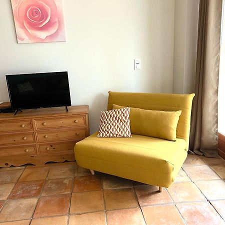 Gites & Chambres D'Hotes Peyrecout Laparrouquial Екстер'єр фото
