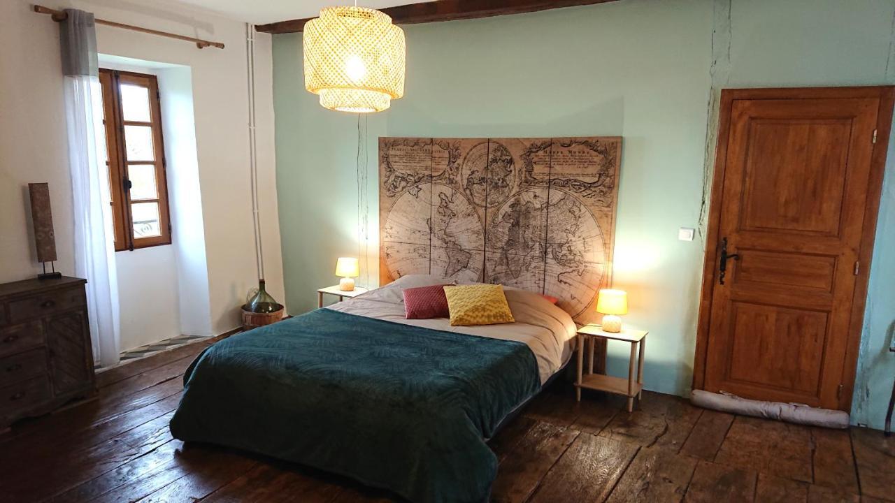 Gites & Chambres D'Hotes Peyrecout Laparrouquial Екстер'єр фото