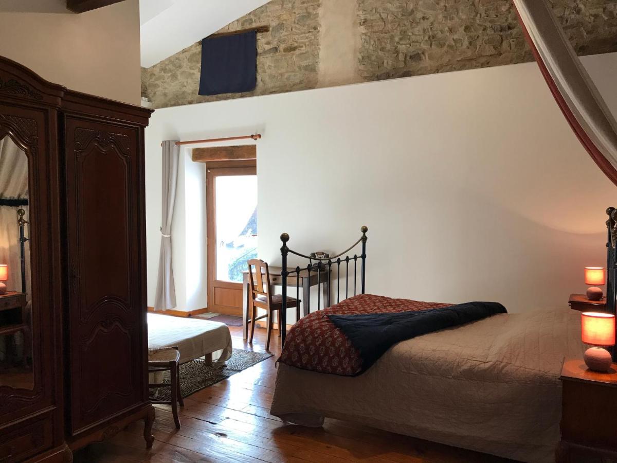 Gites & Chambres D'Hotes Peyrecout Laparrouquial Екстер'єр фото