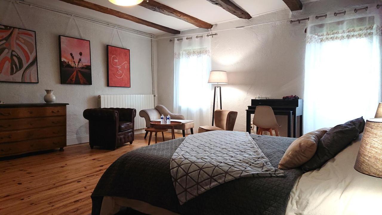 Gites & Chambres D'Hotes Peyrecout Laparrouquial Екстер'єр фото
