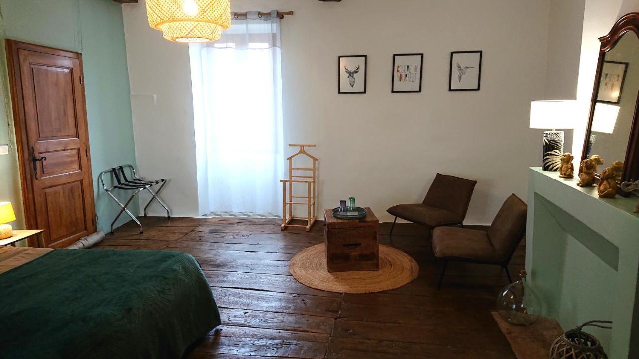 Gites & Chambres D'Hotes Peyrecout Laparrouquial Екстер'єр фото